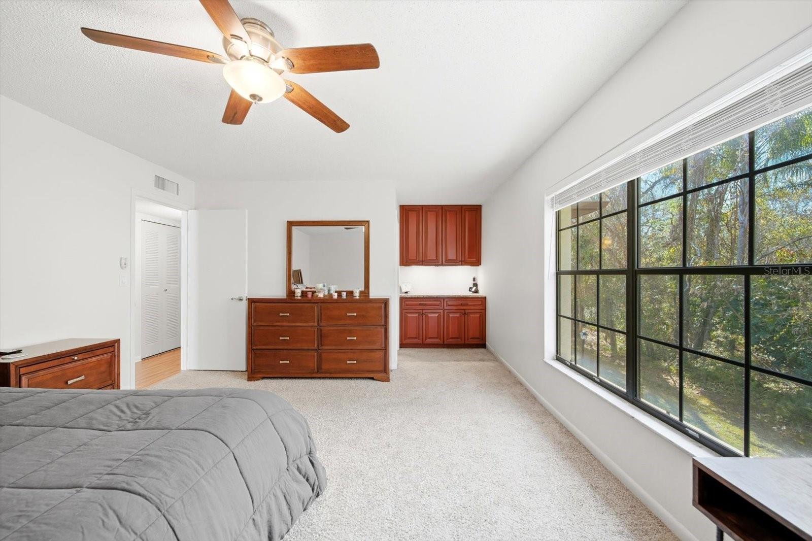 CRYSTAL LAKE CONDO BLDG 3301, UNIT M - Residential