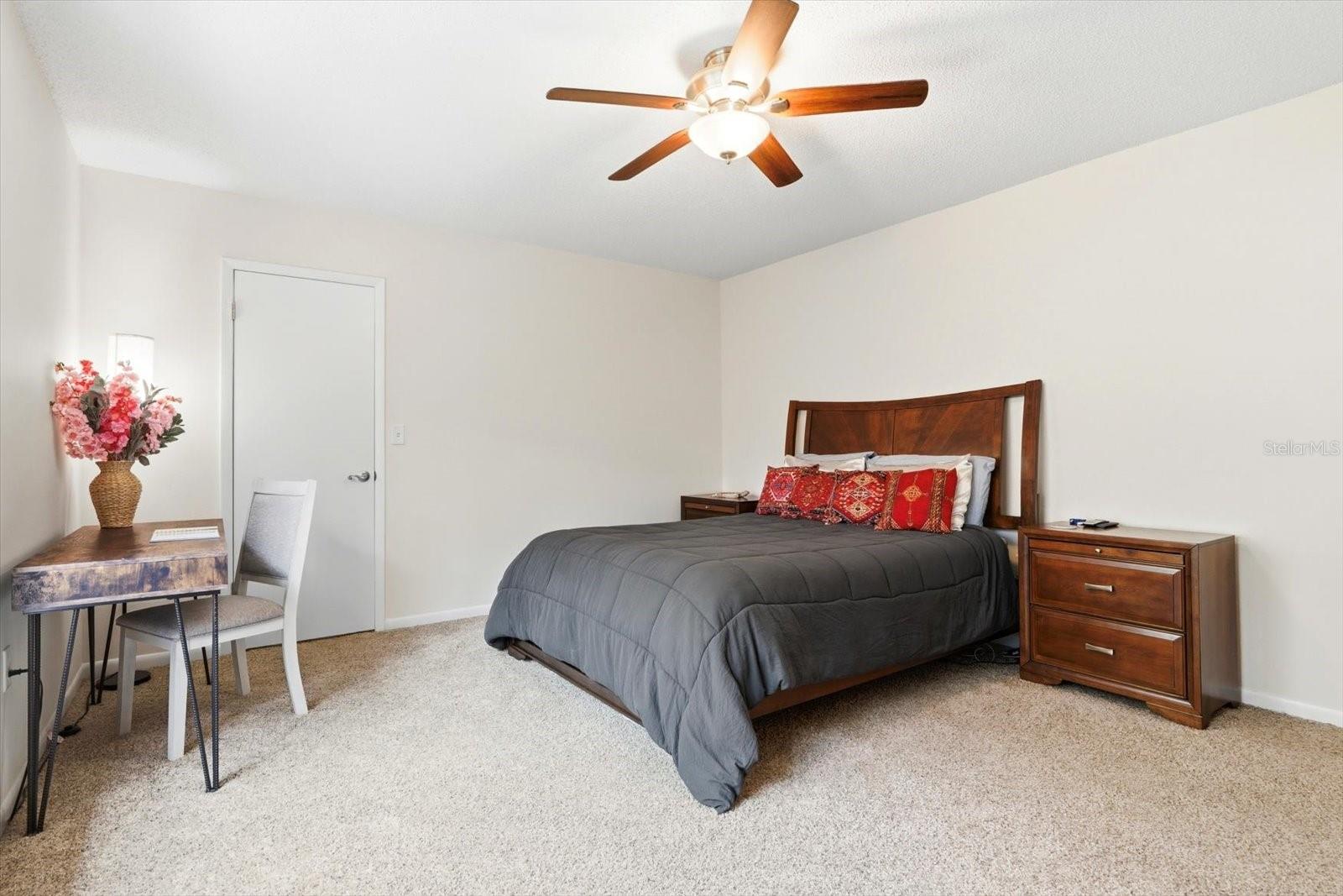 CRYSTAL LAKE CONDO BLDG 3301, UNIT M - Residential