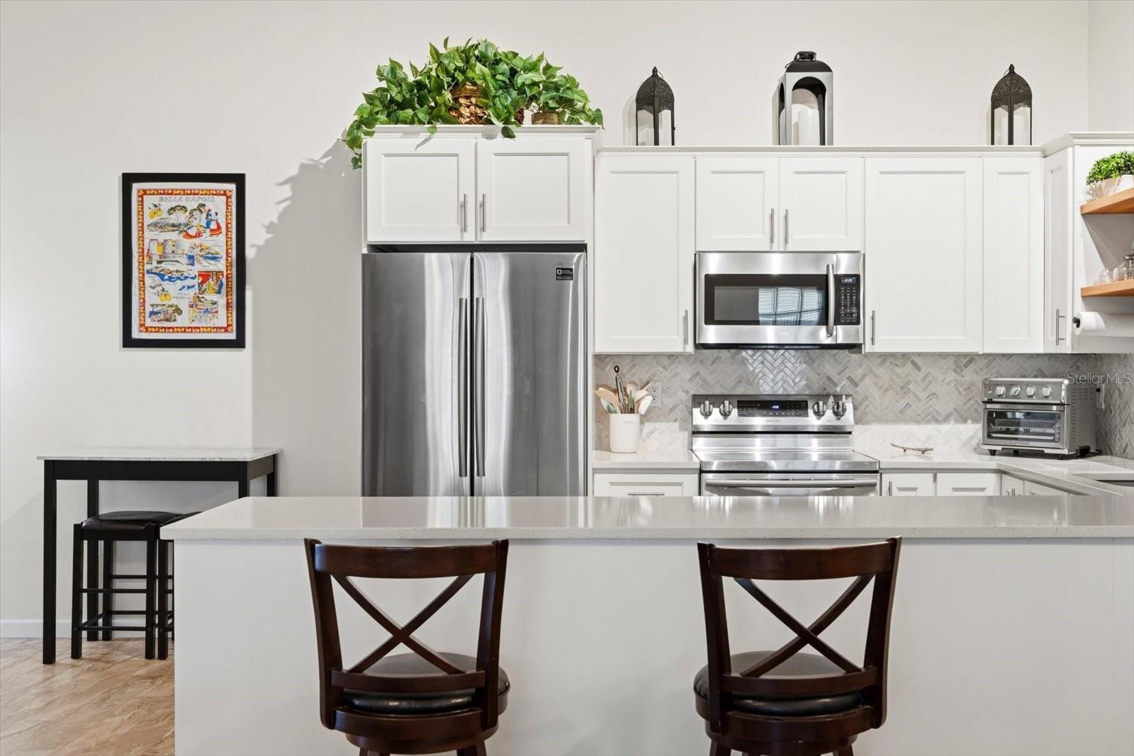 CRYSTAL LAKE CONDO BLDG 3301, UNIT M - Residential