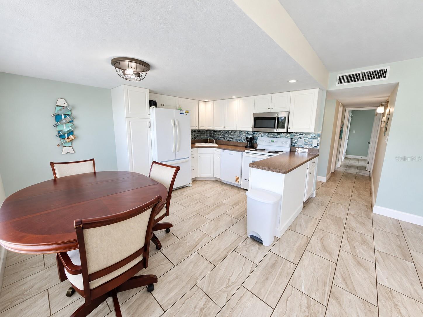 5055 N BEACH ROAD 216, ENGLEWOOD, FL, 34223 4 5055 N BEACH ROAD 216