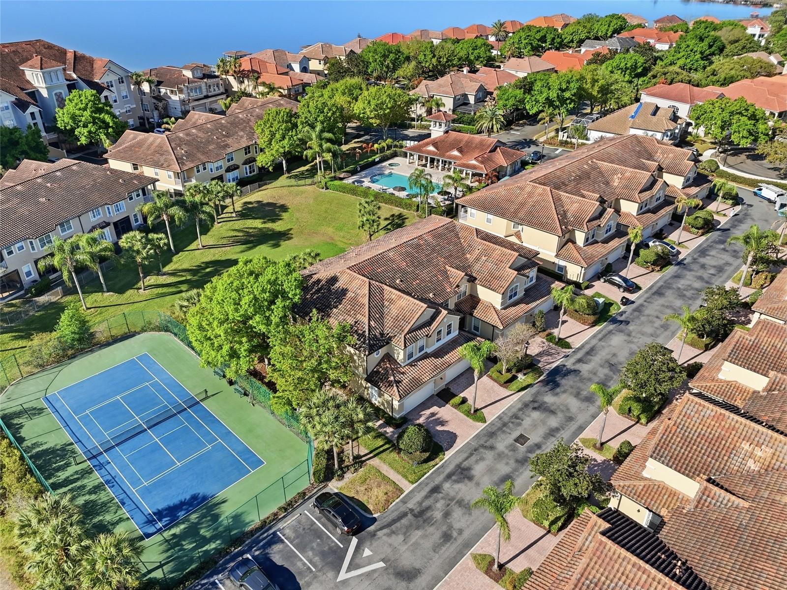 VIZCAYA HEIGHTS CONDO OR 6575 1315 - Residential