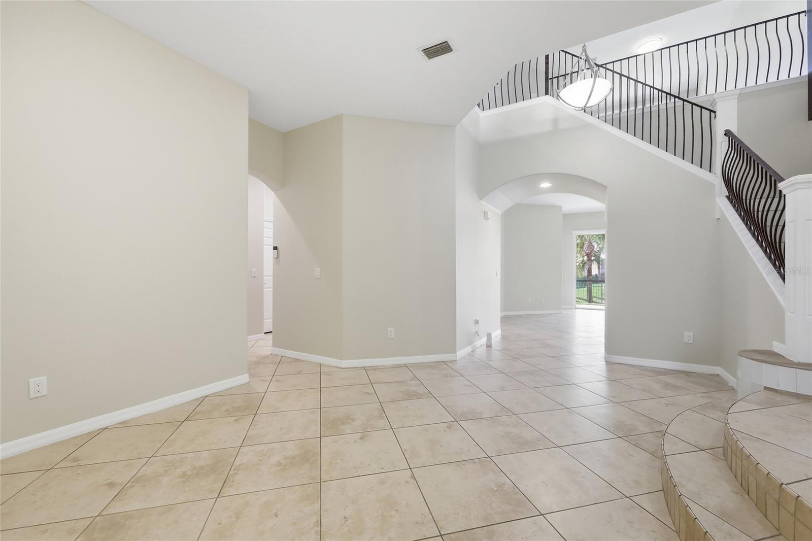 VIZCAYA HEIGHTS CONDO OR 6575 1315 - Residential