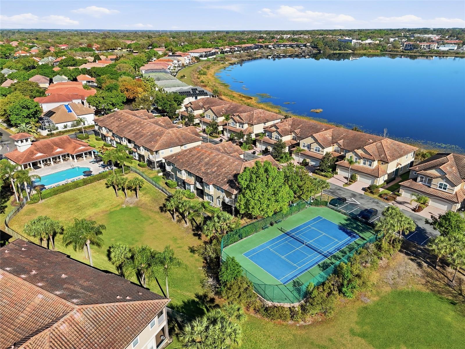 VIZCAYA HEIGHTS CONDO OR 6575 1315 - Residential