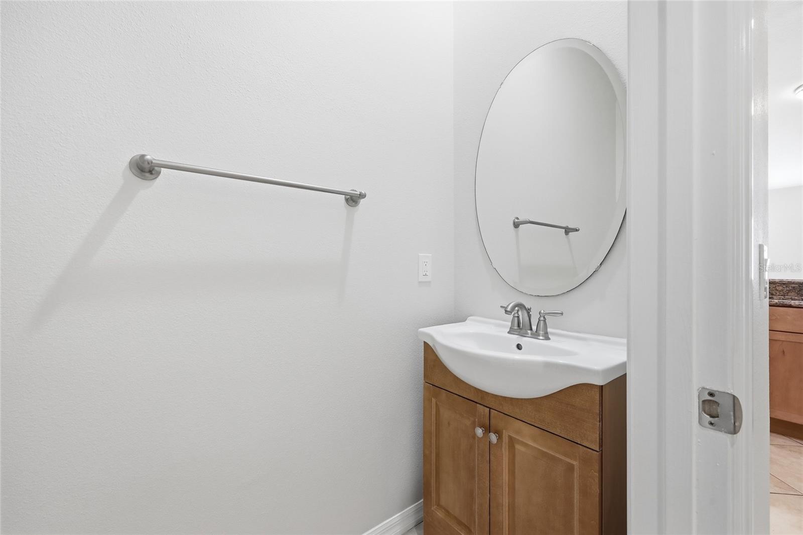 VIZCAYA HEIGHTS CONDO OR 6575 1315 - Residential