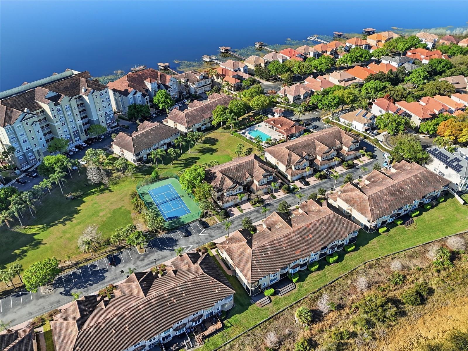 VIZCAYA HEIGHTS CONDO OR 6575 1315 - Residential