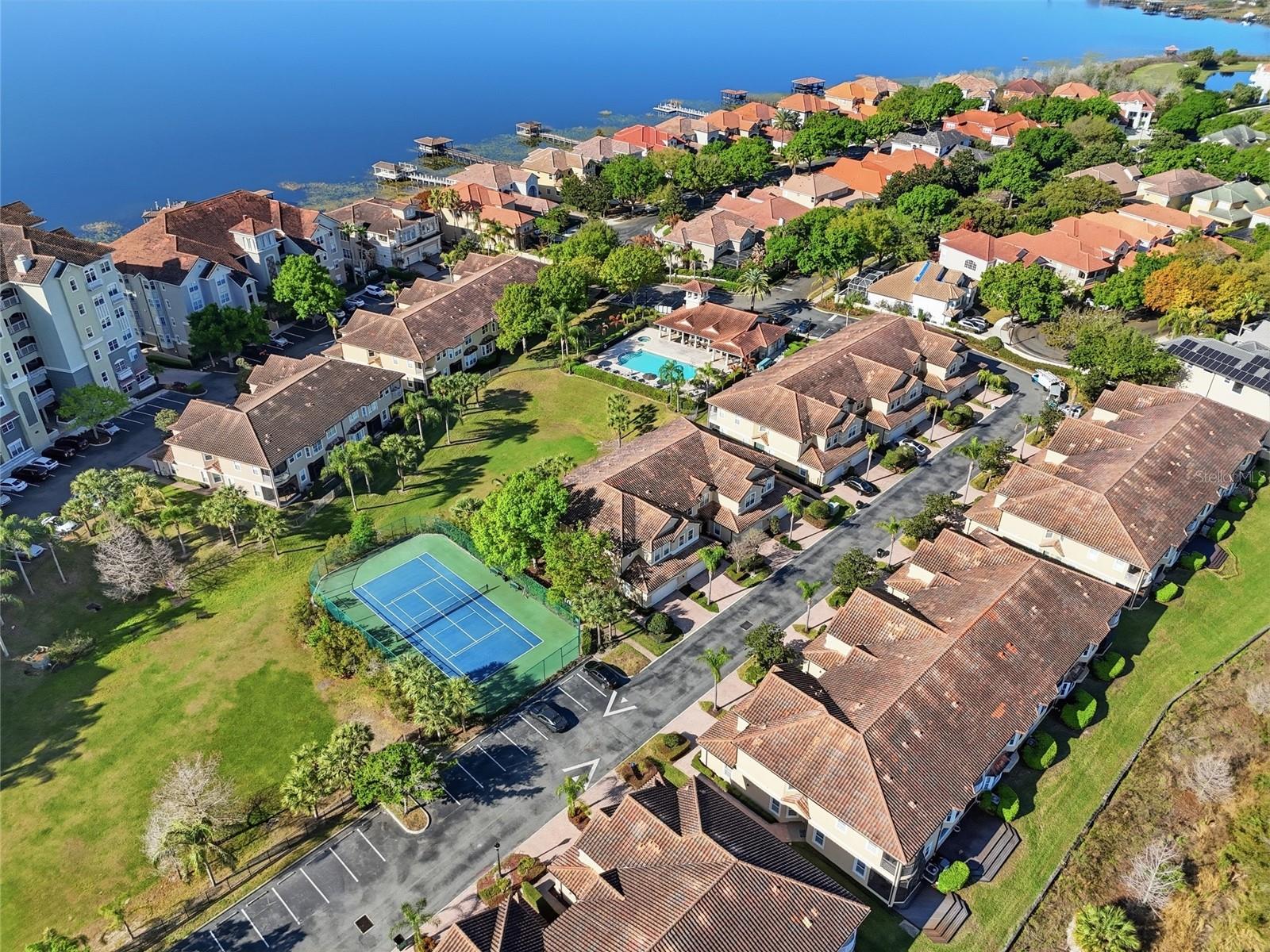 VIZCAYA HEIGHTS CONDO OR 6575 1315 - Residential