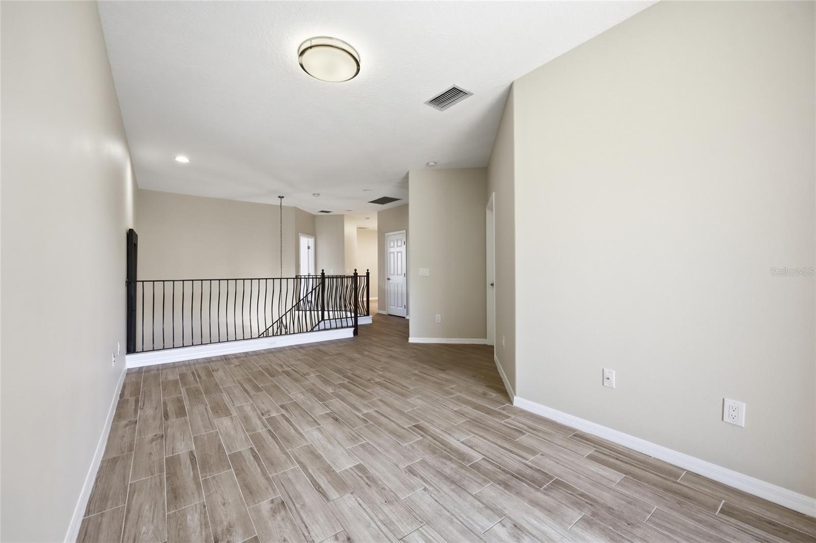 VIZCAYA HEIGHTS CONDO OR 6575 1315 - Residential