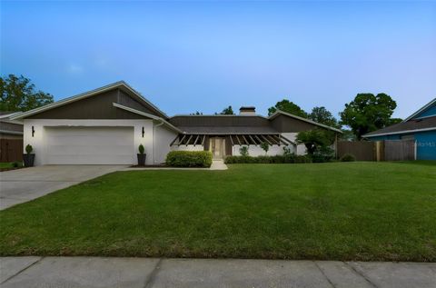 Photo of 11913 Nicklaus Circle, Tampa, FL 33624 (MLS # TB8497591)