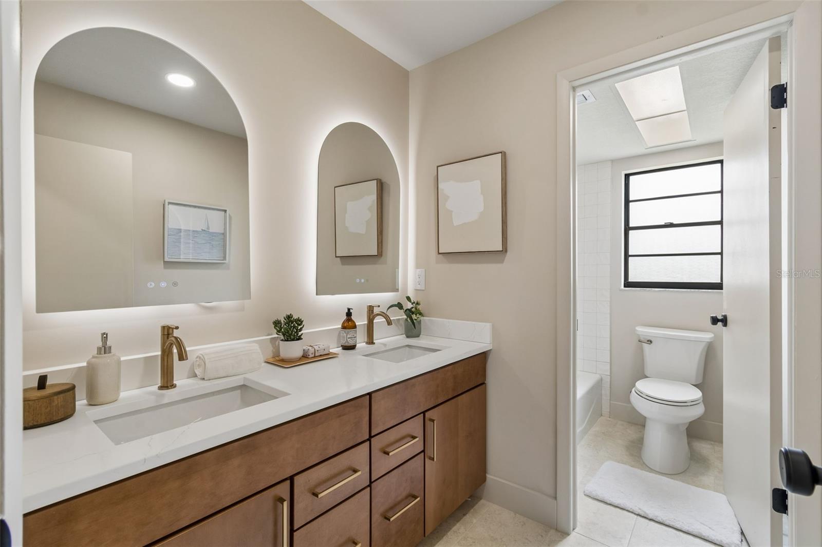 FAIRWAY VILLAGE - Residential