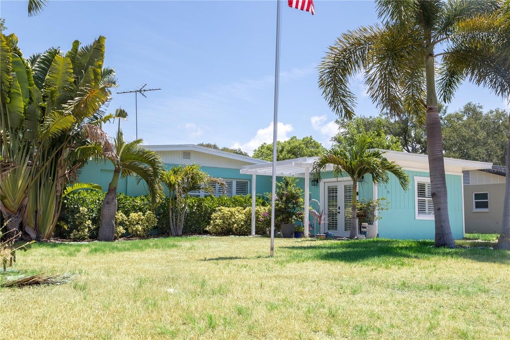 Photo of 136 Maryland Avenue, Palm Harbor, FL 34683 (MLS # W7886856)