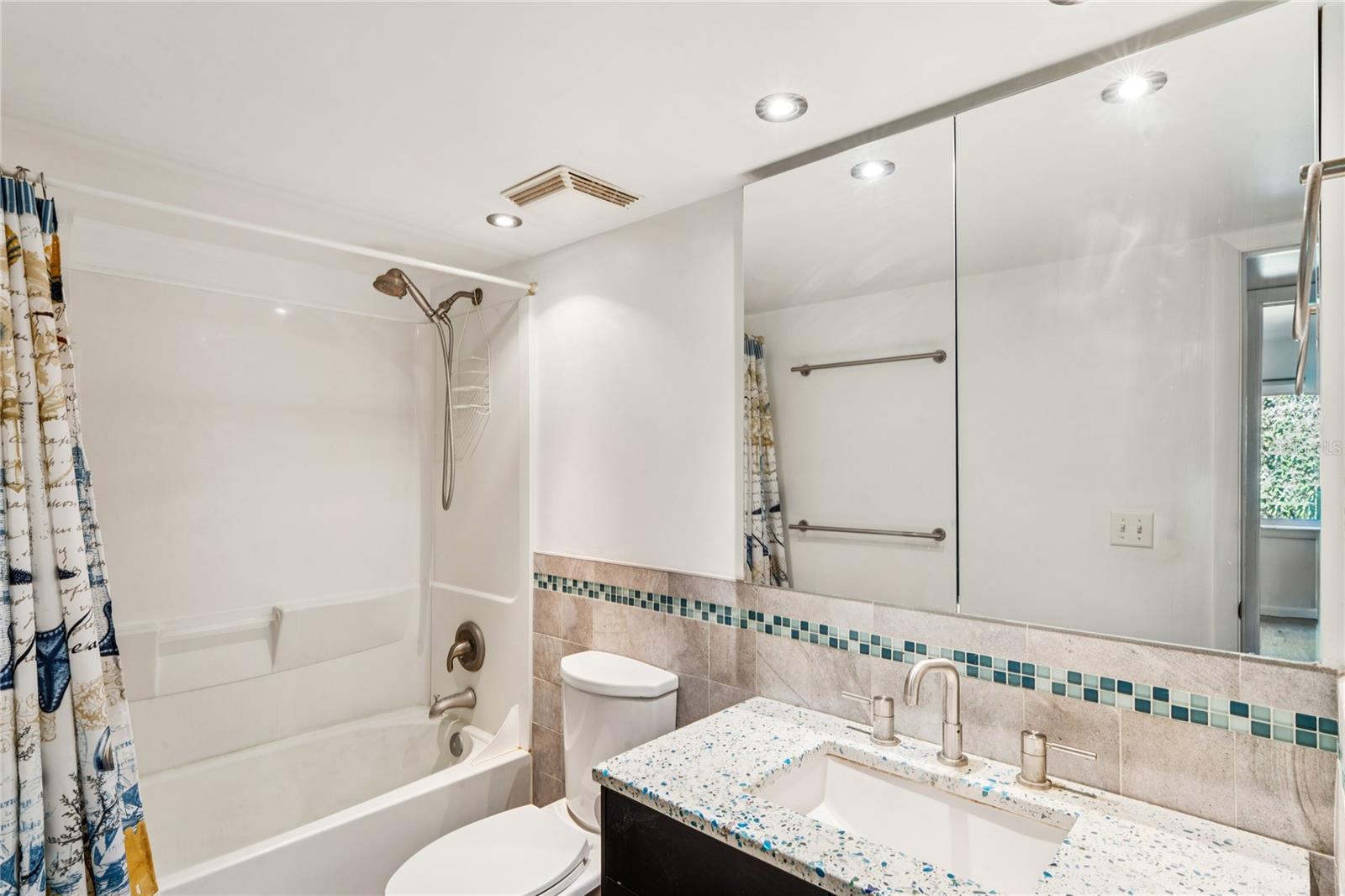 BELLEAIR OAKS CONDO - Residential