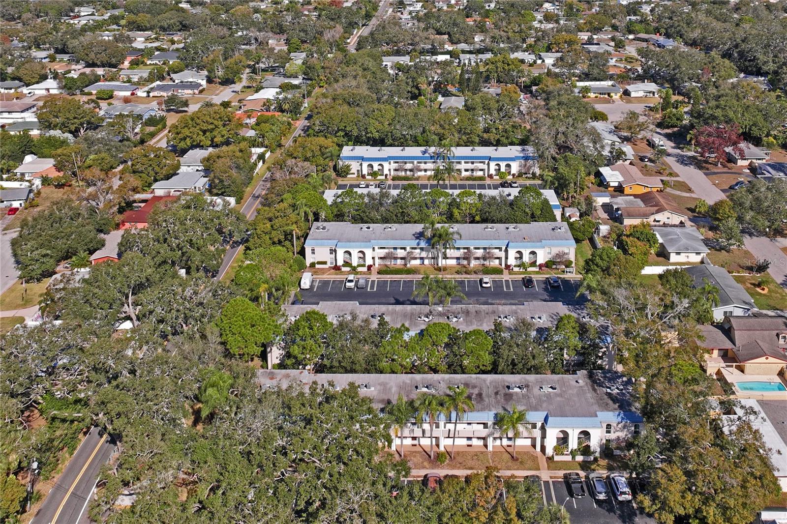 BELLEAIR OAKS CONDO - Residential