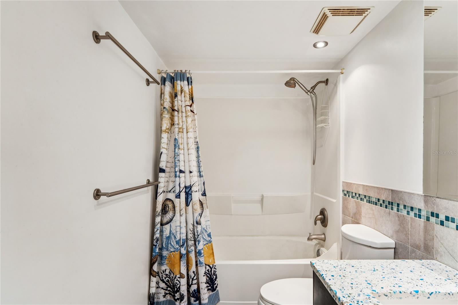 BELLEAIR OAKS CONDO - Residential