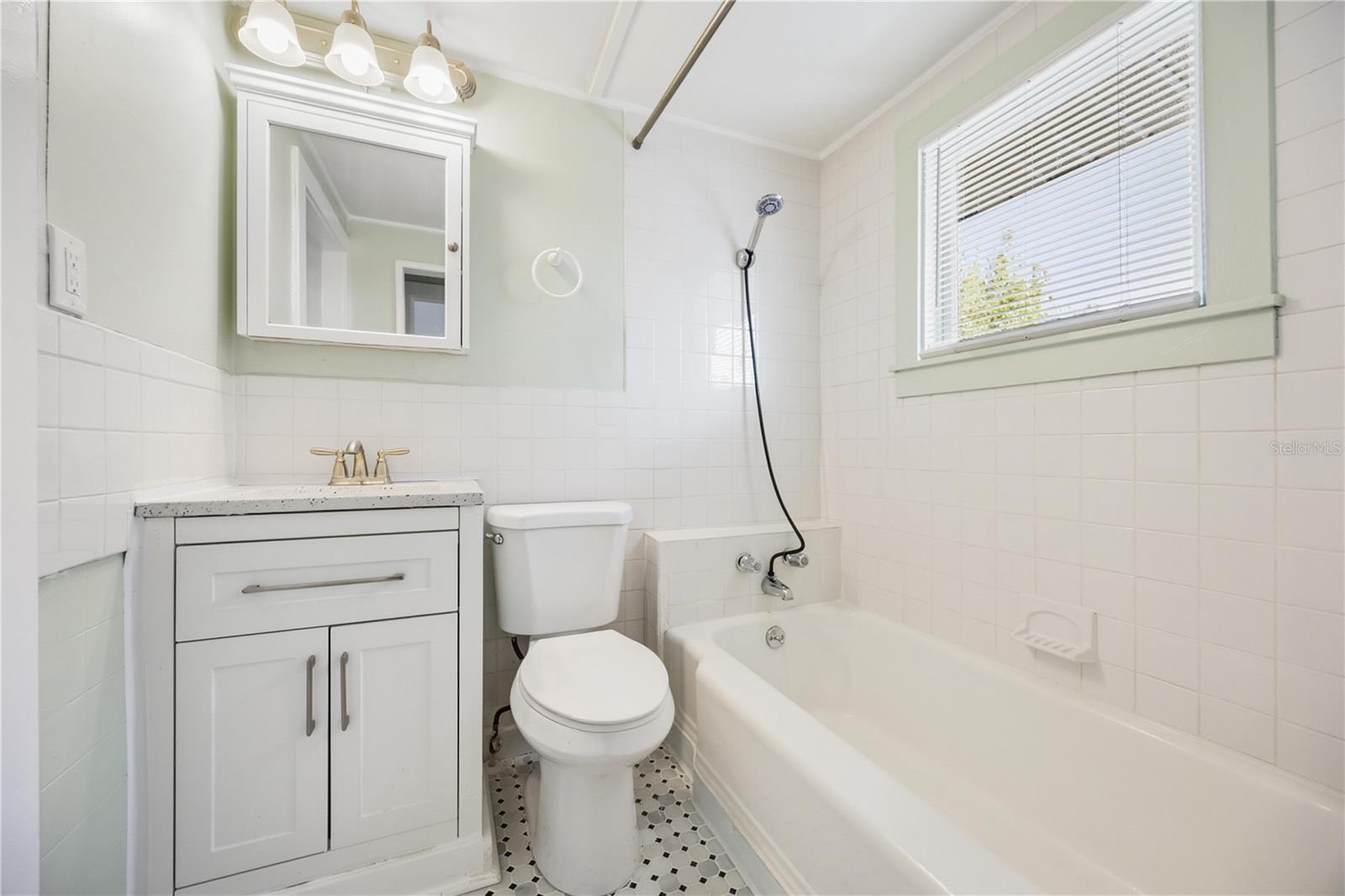 RIVERVIEW CONTINUED - Residential