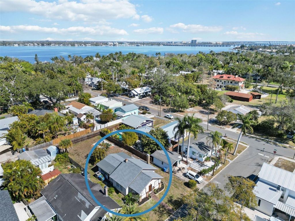 Photo of 2710 3rd Avenue W, Bradenton, FL 34205 (MLS # A4680861)