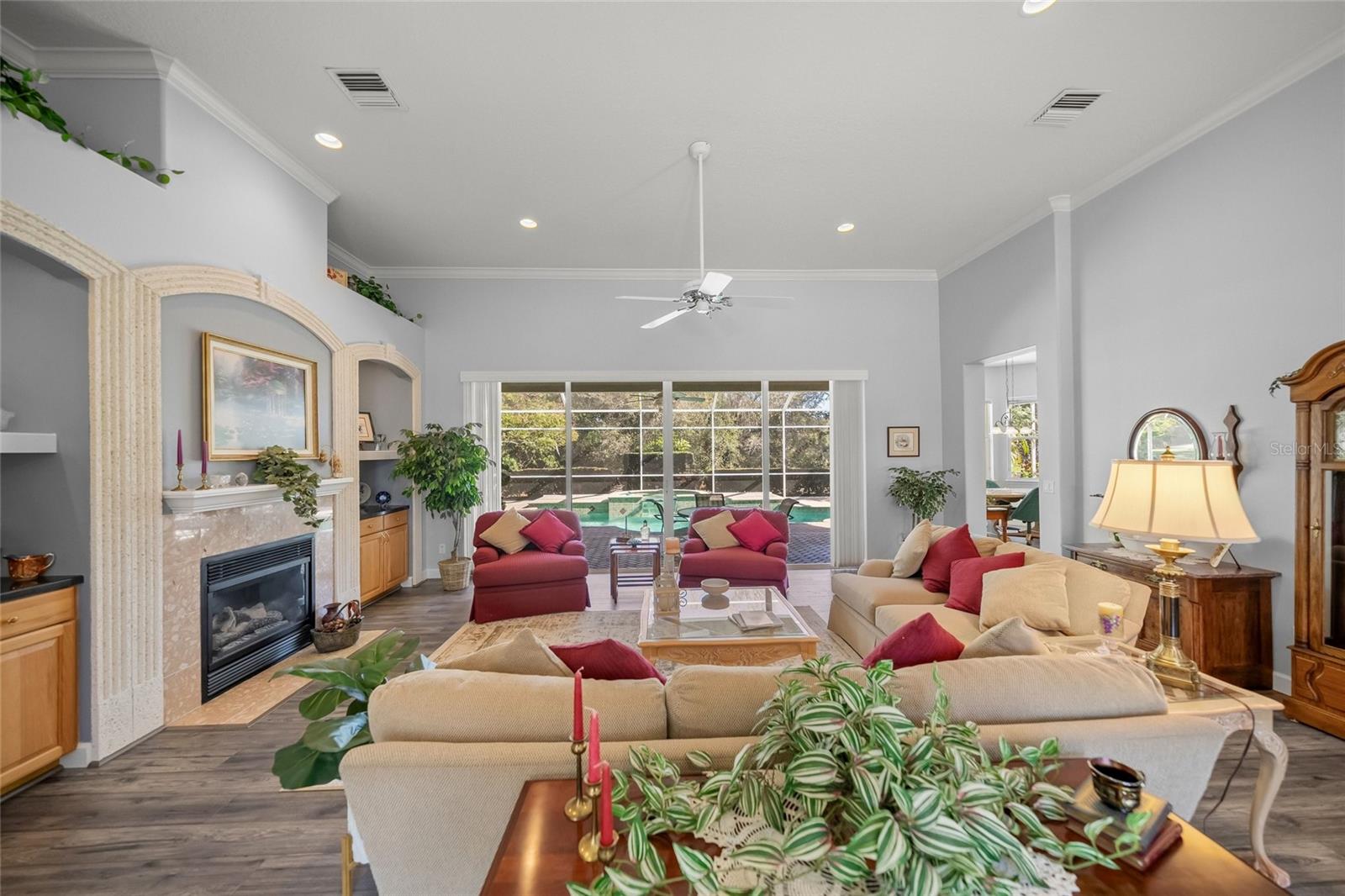 MISTY CREEK - Residential