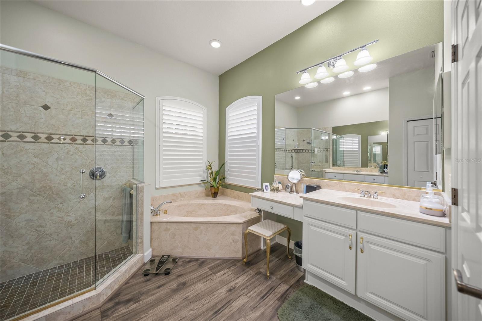 MISTY CREEK - Residential