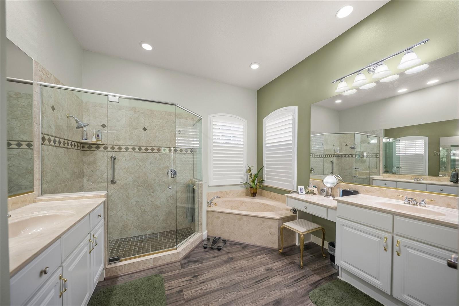 MISTY CREEK - Residential