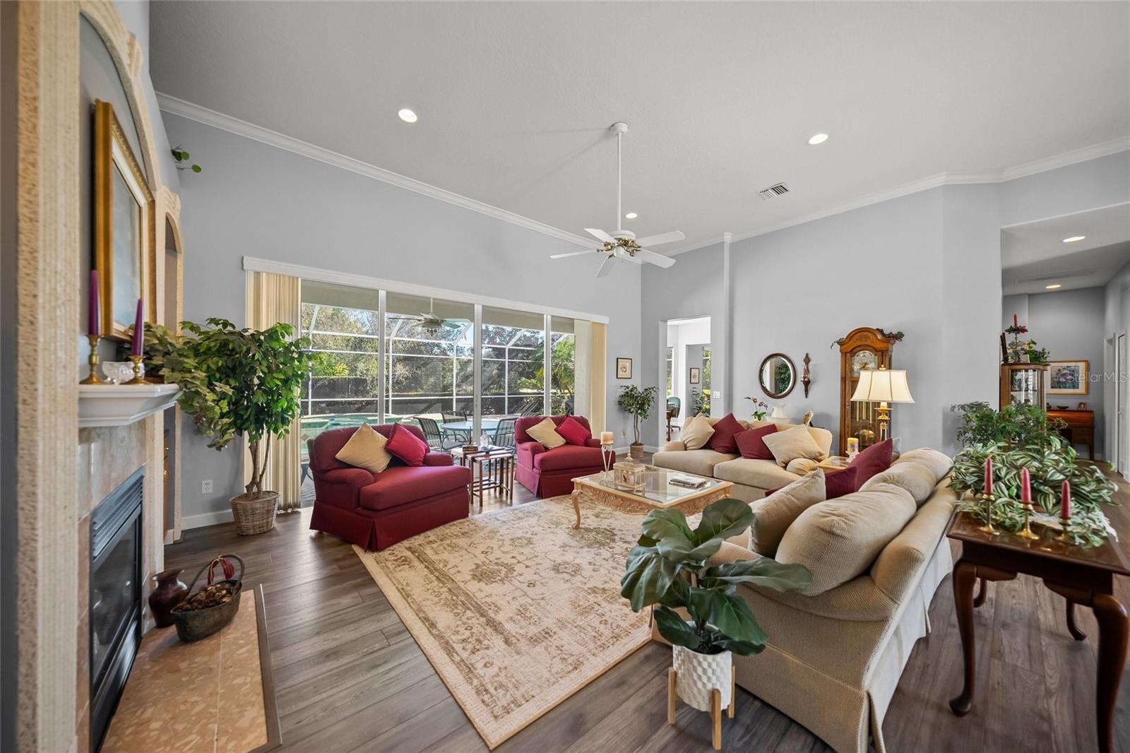 MISTY CREEK - Residential