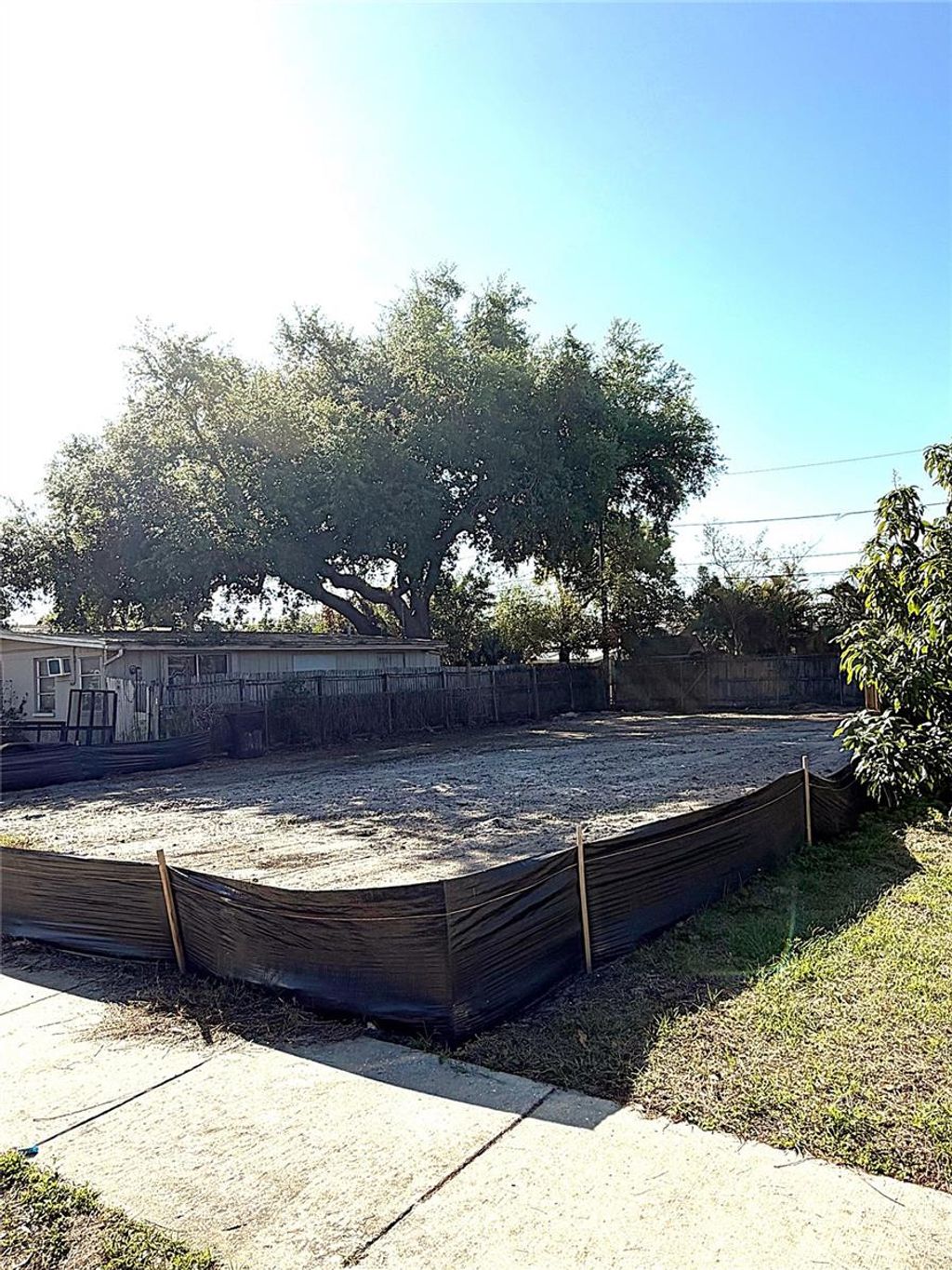 Photo of 2126 43rd Avenue N, St Petersburg, FL 33714 (MLS # O6390261)