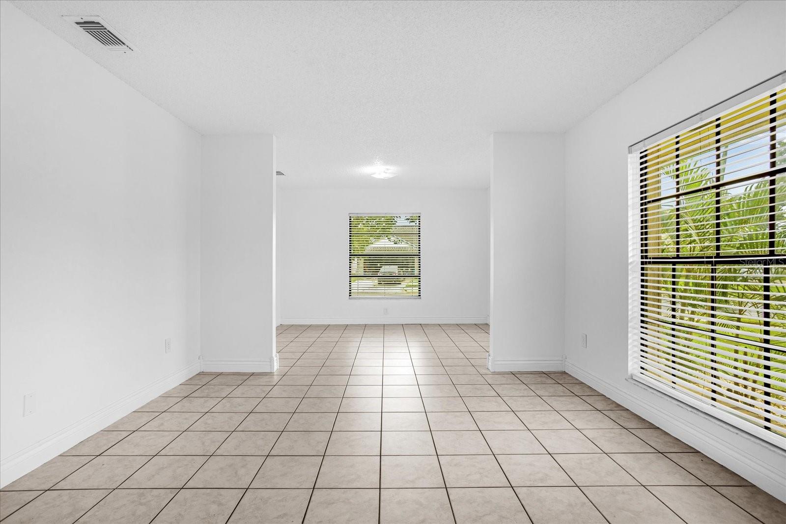 LAKEWOOD AT THE CROSSINGS - Residential Lease