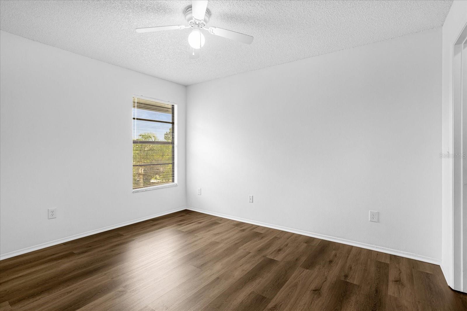 LAKEWOOD AT THE CROSSINGS - Residential Lease