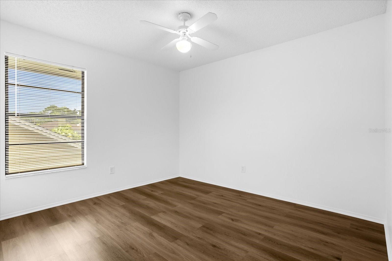 LAKEWOOD AT THE CROSSINGS - Residential Lease