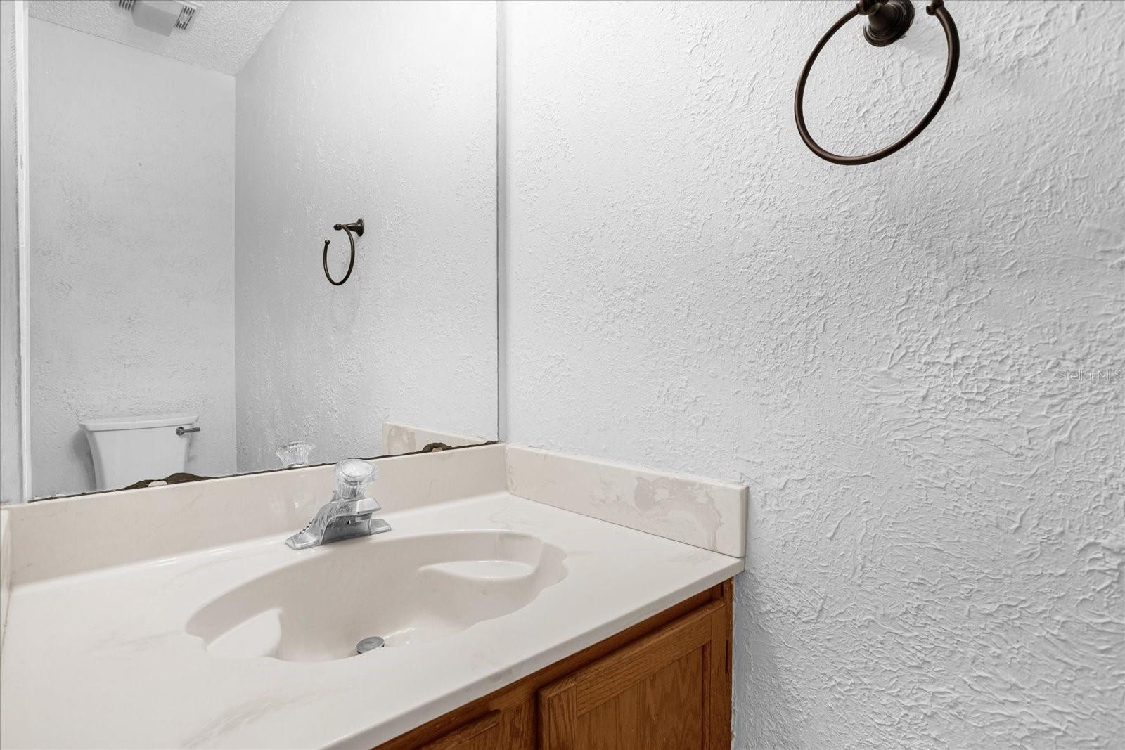 LAKEWOOD AT THE CROSSINGS - Residential Lease