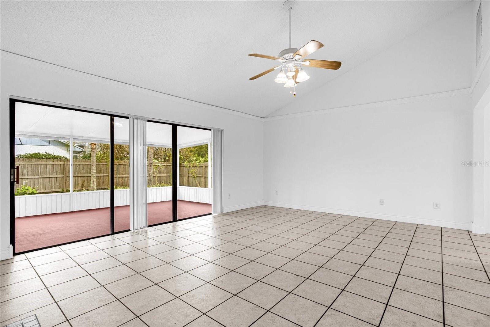 LAKEWOOD AT THE CROSSINGS - Residential Lease