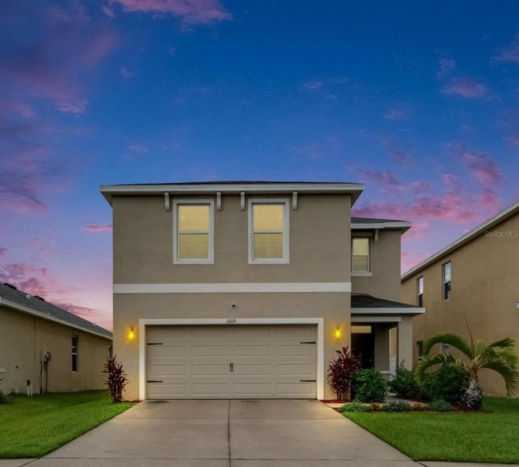Photo of 11019 Leland Groves Drive, Riverview, FL 33579 (MLS # TB8400241)