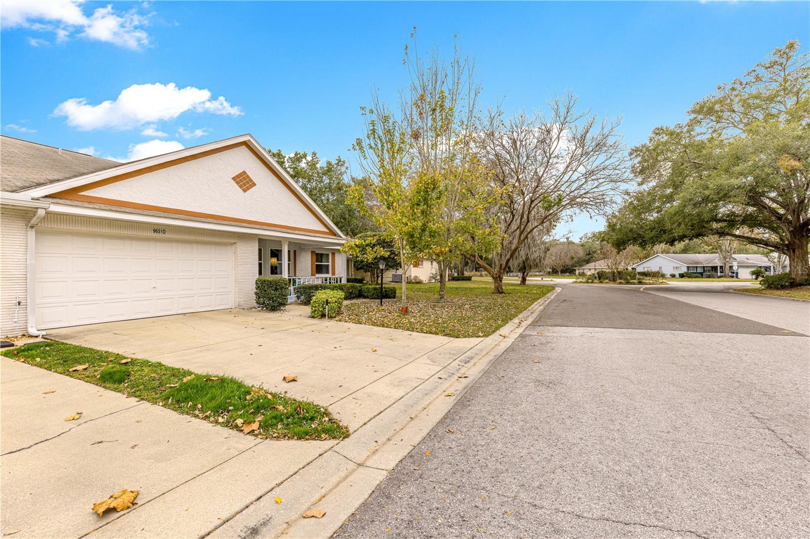 ON TOP OF THE WORLD - Residential