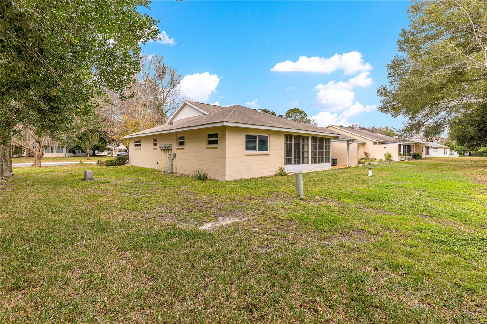 ON TOP OF THE WORLD - Residential