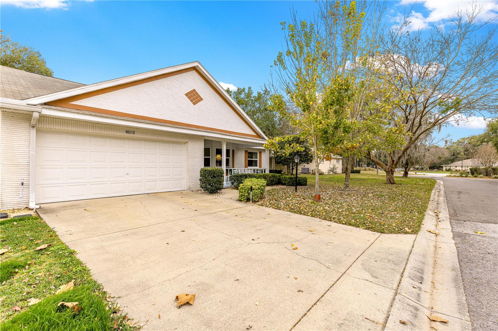 ON TOP OF THE WORLD - Residential