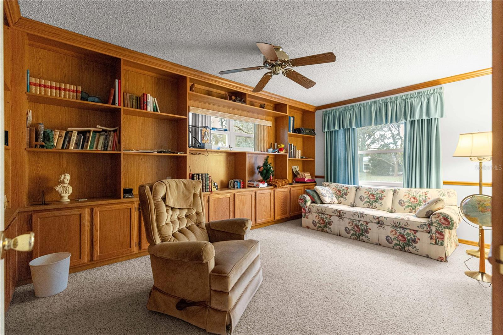 ON TOP OF THE WORLD - Residential