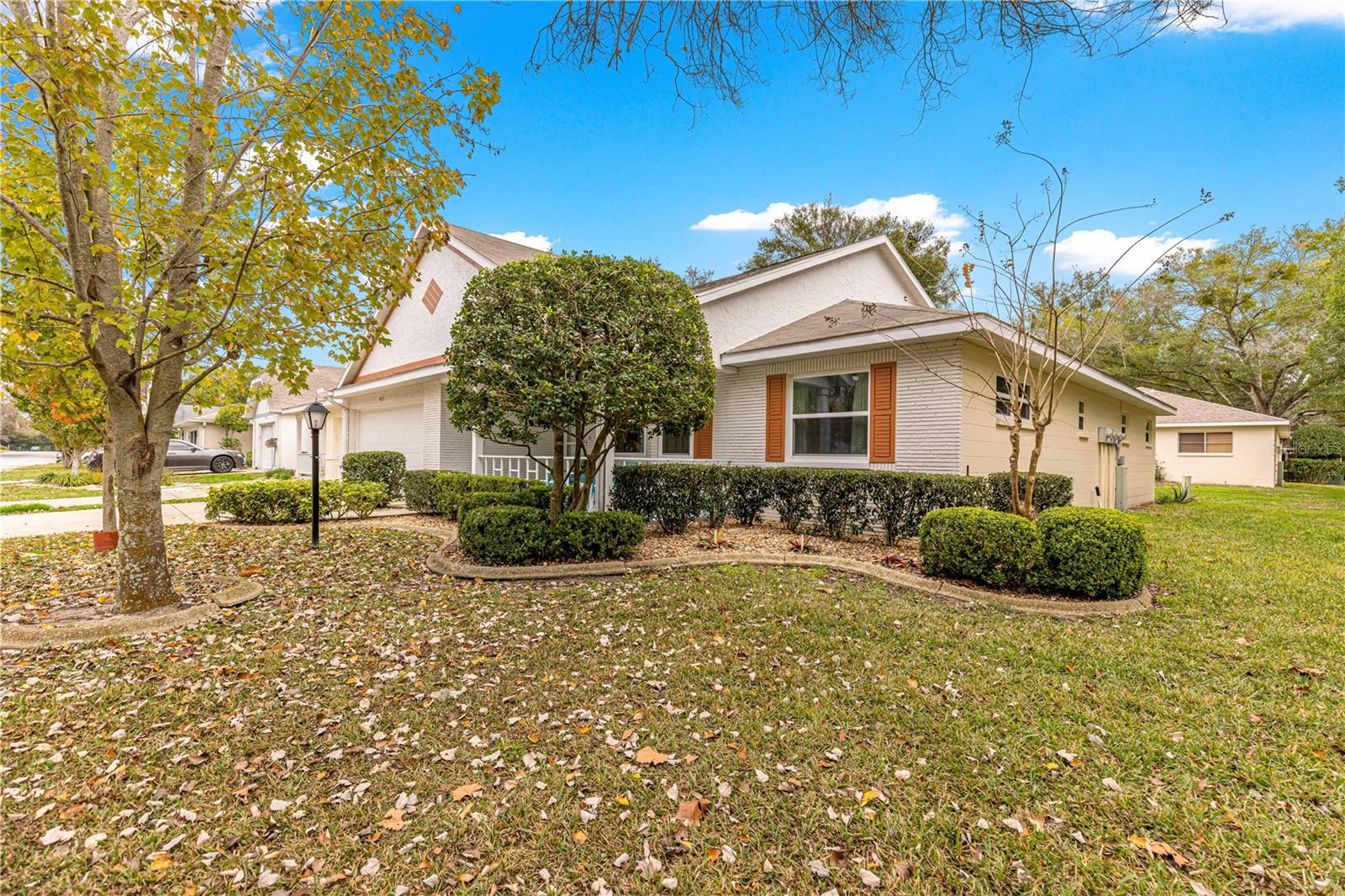 ON TOP OF THE WORLD - Residential