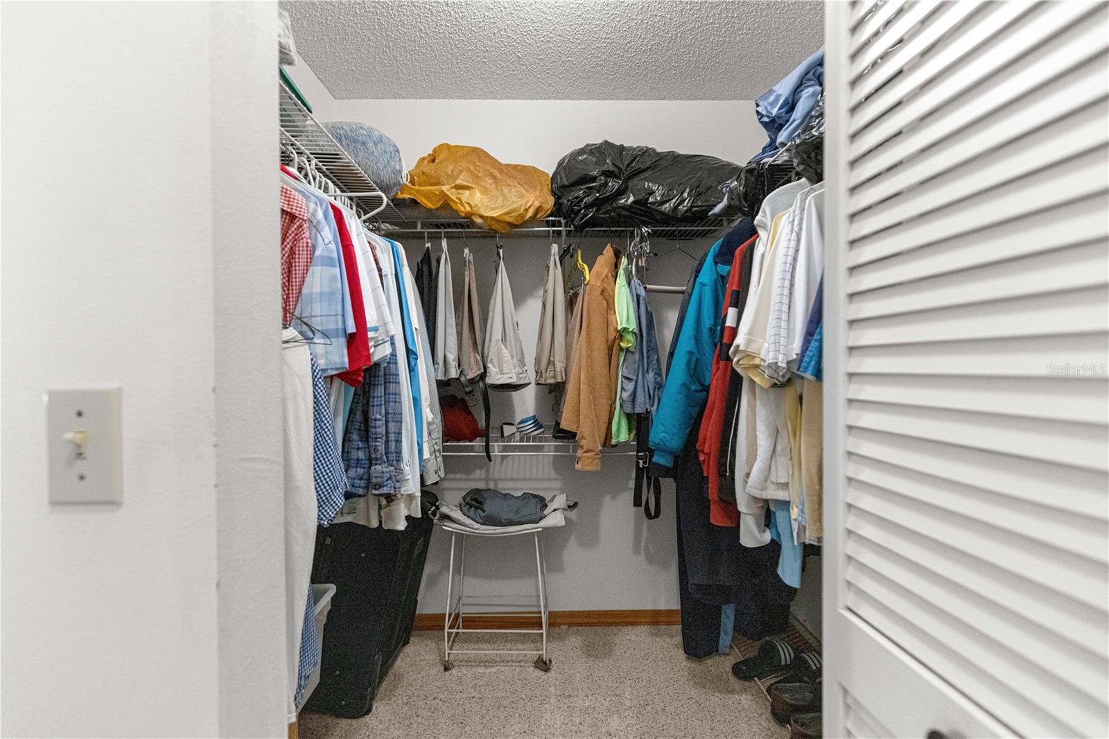 ON TOP OF THE WORLD - Residential