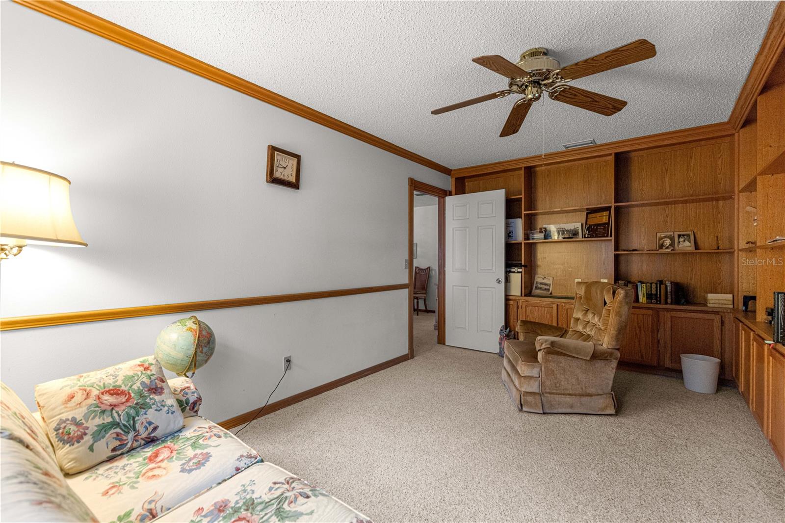 ON TOP OF THE WORLD - Residential