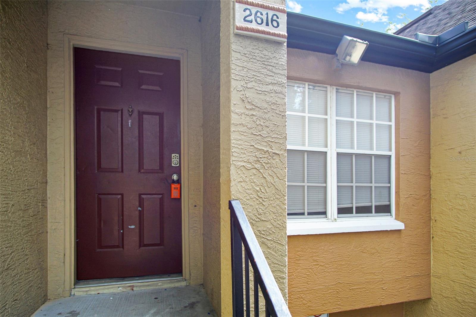 AZUR/METROWEST - Residential Lease