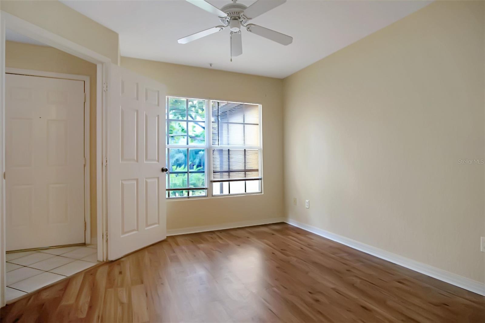 AZUR/METROWEST - Residential Lease