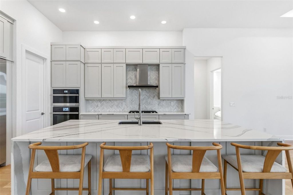 Photo of 7982 Redonda Loop, Bradenton, FL 34202 (MLS # A4680019)