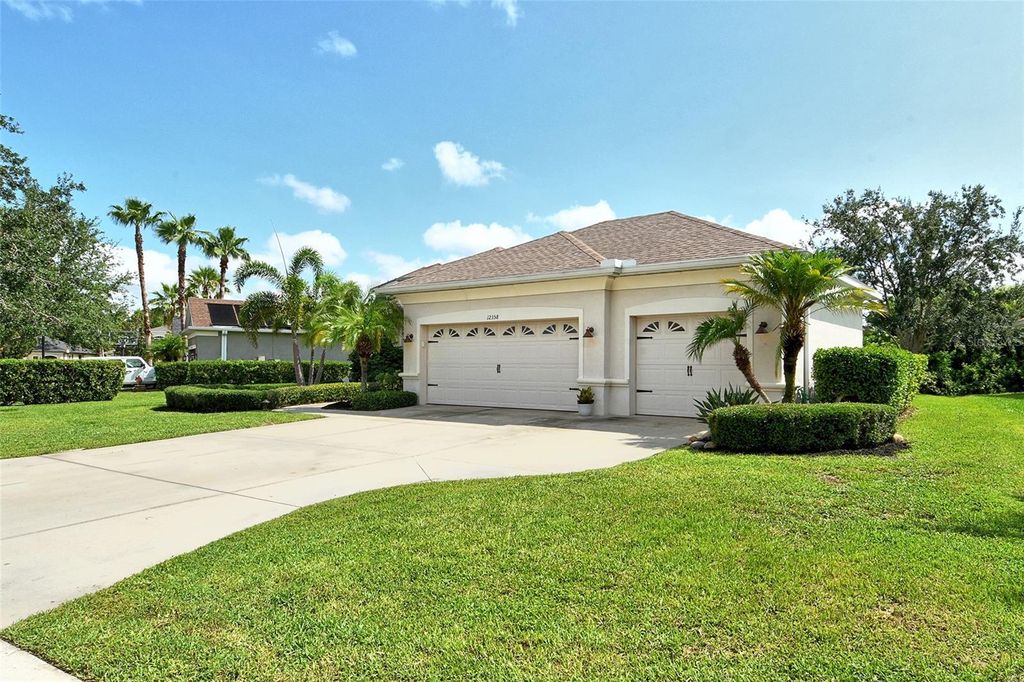 Photo of 12358 Lavender Loop, Bradenton, FL 34212 (MLS # A4653330)