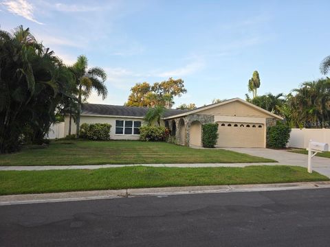 Photo of 11932 99th Ave Avenue N, Seminole, FL 33772 (MLS # W7877122) Photo of 11932 99th Ave Avenue N, Seminole, FL 33772 (MLS # W7877122)