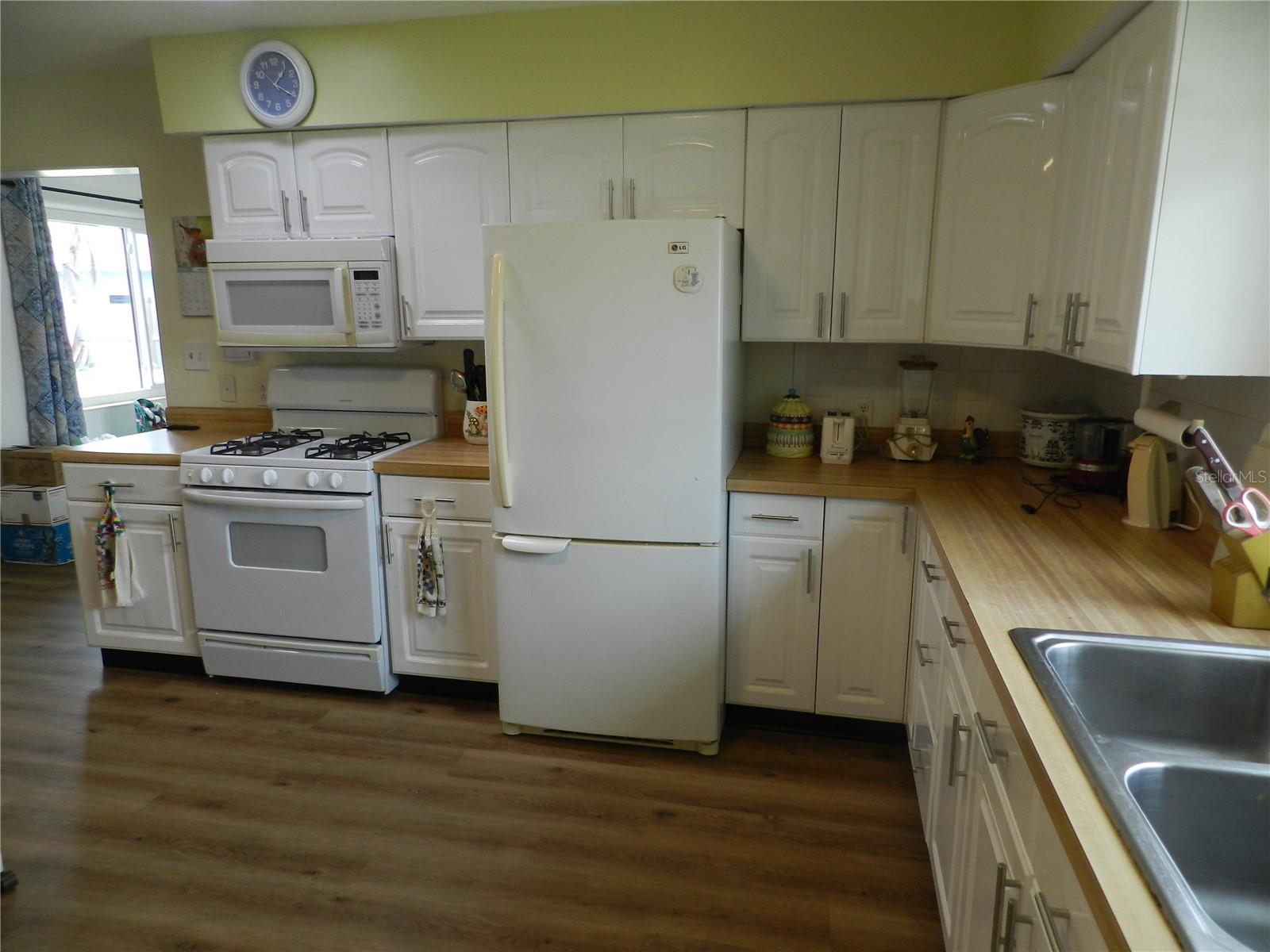 HORTON SHORES - Residential