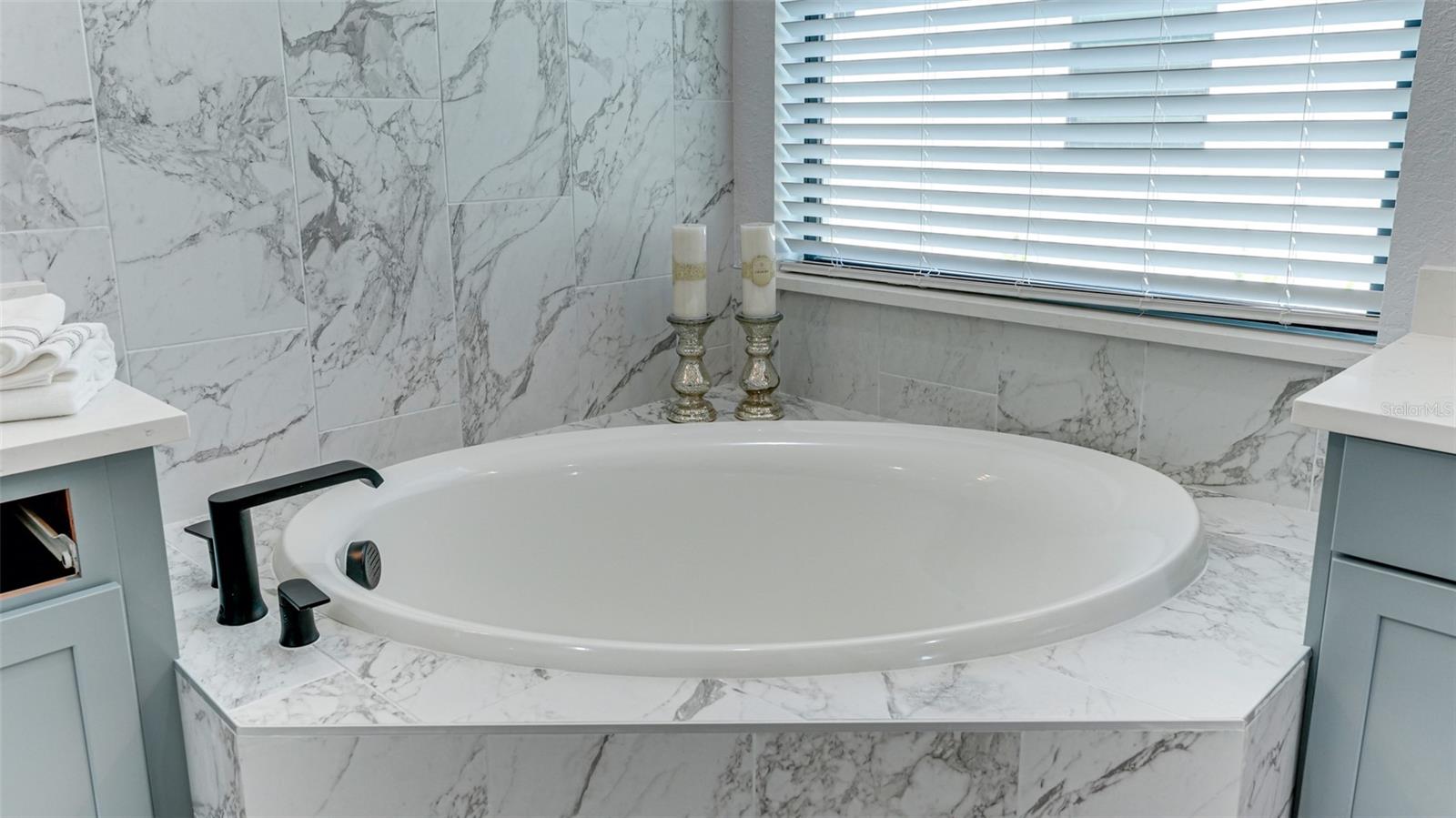 LAKEWOOD NATIONAL - Residential Lease