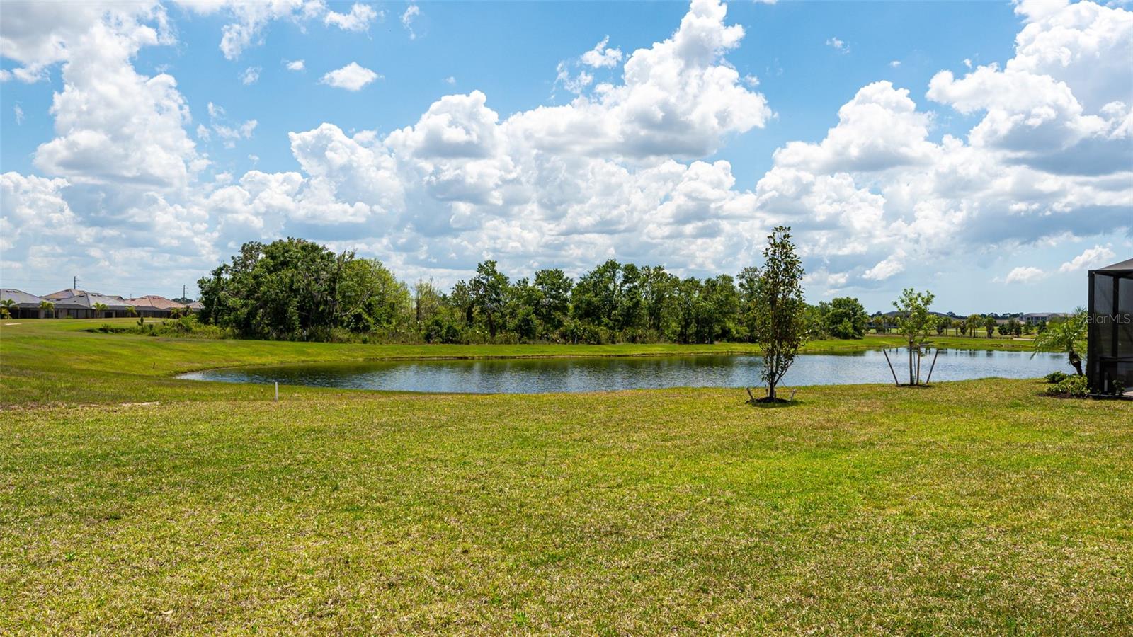 LAKEWOOD NATIONAL - Residential Lease