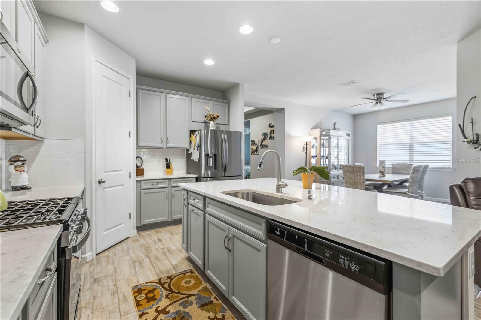 SUNRISE PRESERVE AT PALMER RANCH - Residential