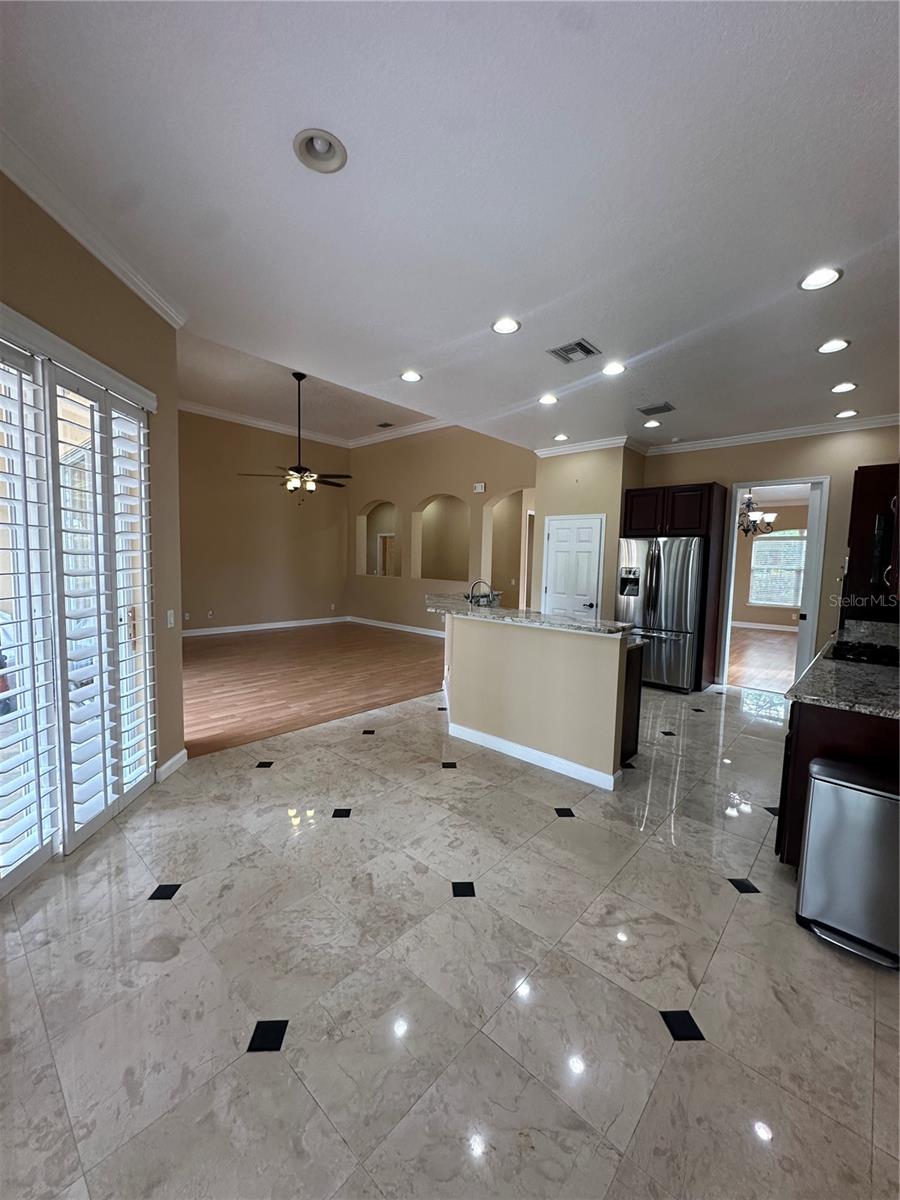 BAYOU CLUB ESTATES TR 5 PH 2 - Residential Lease