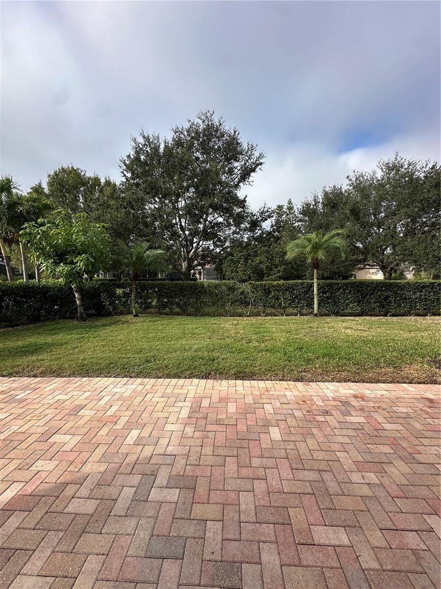 BAYOU CLUB ESTATES TR 5 PH 2 - Residential Lease