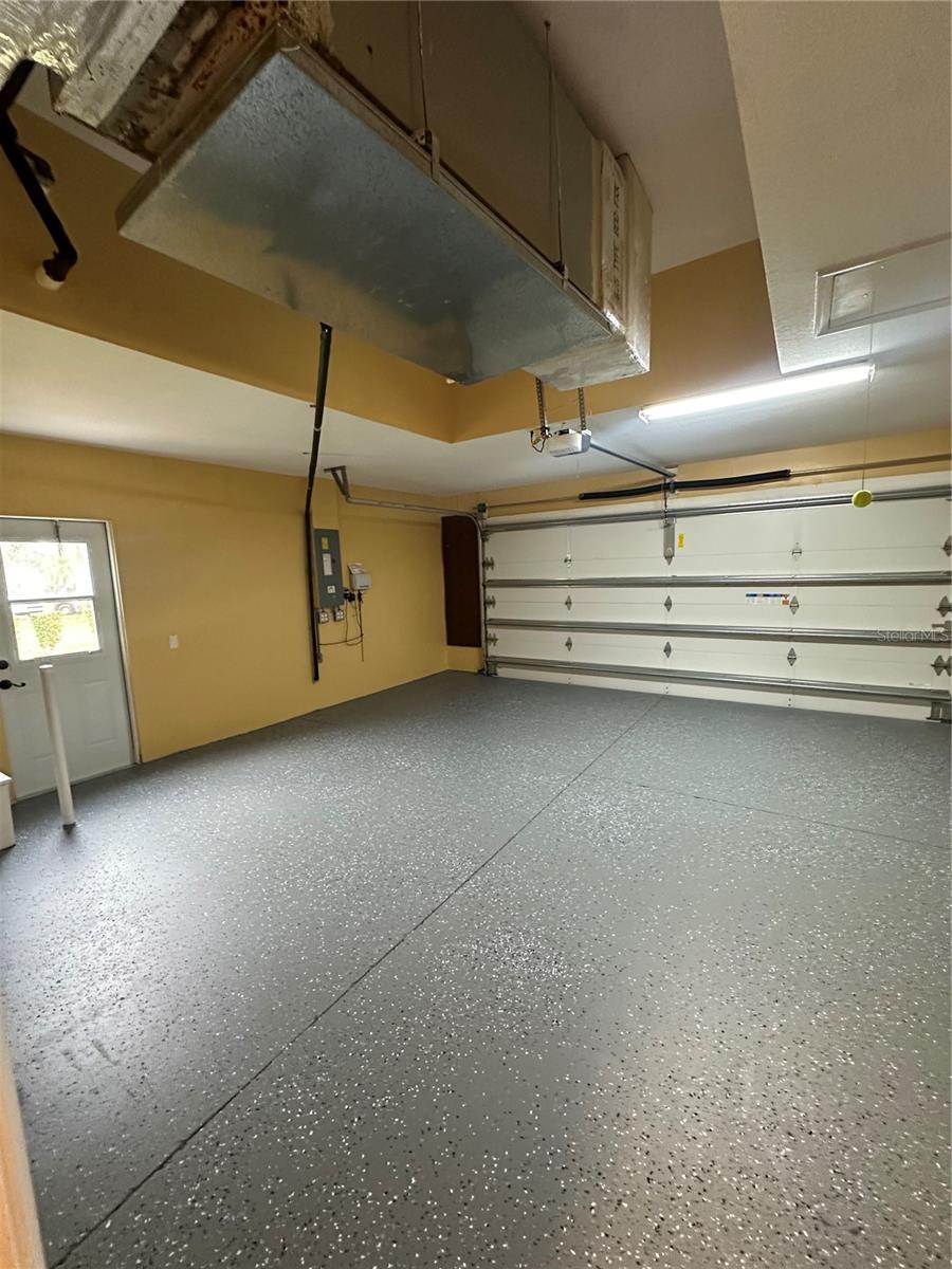 BAYOU CLUB ESTATES TR 5 PH 2 - Residential Lease