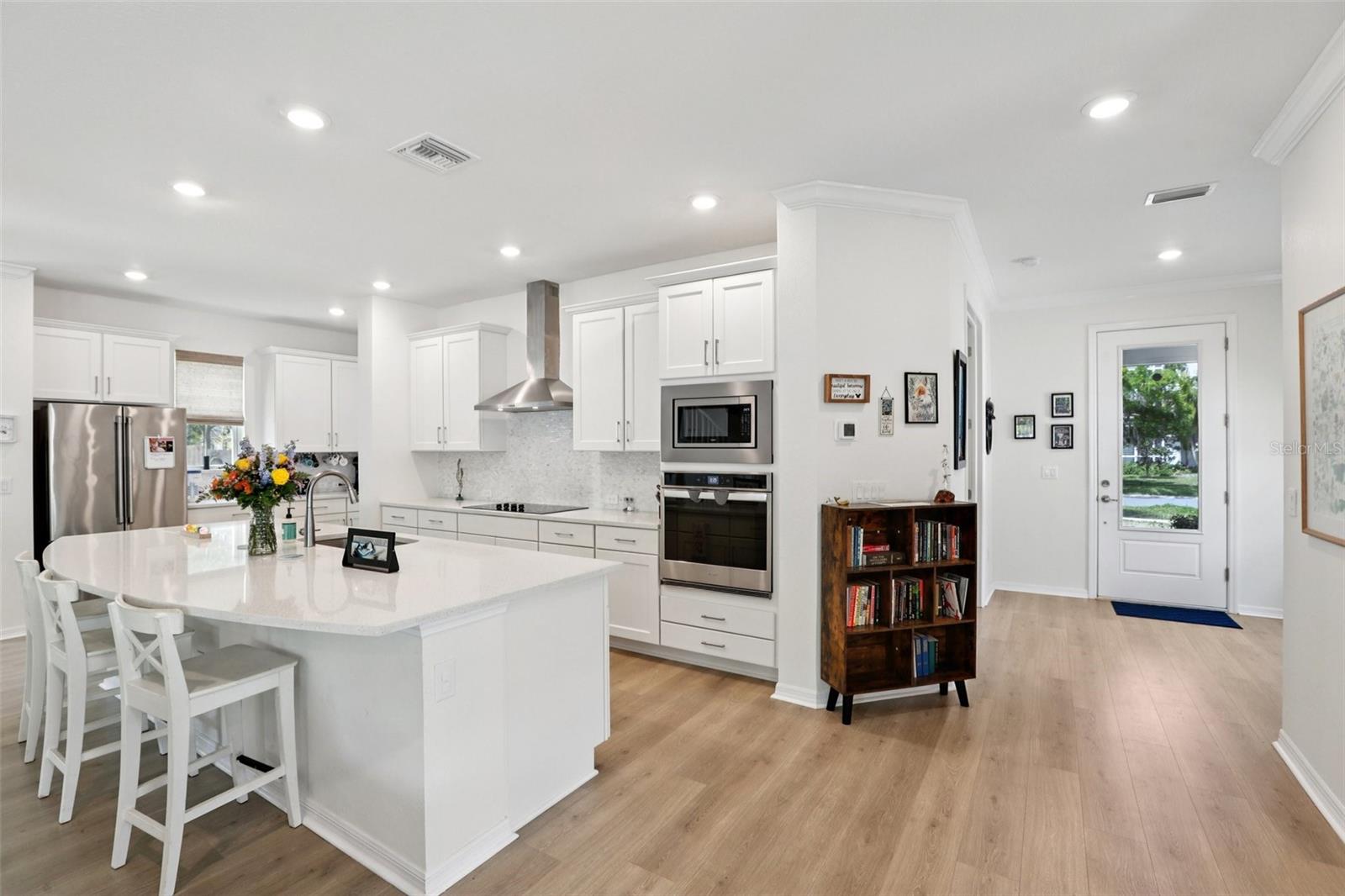 EUCLID MANOR - Residential